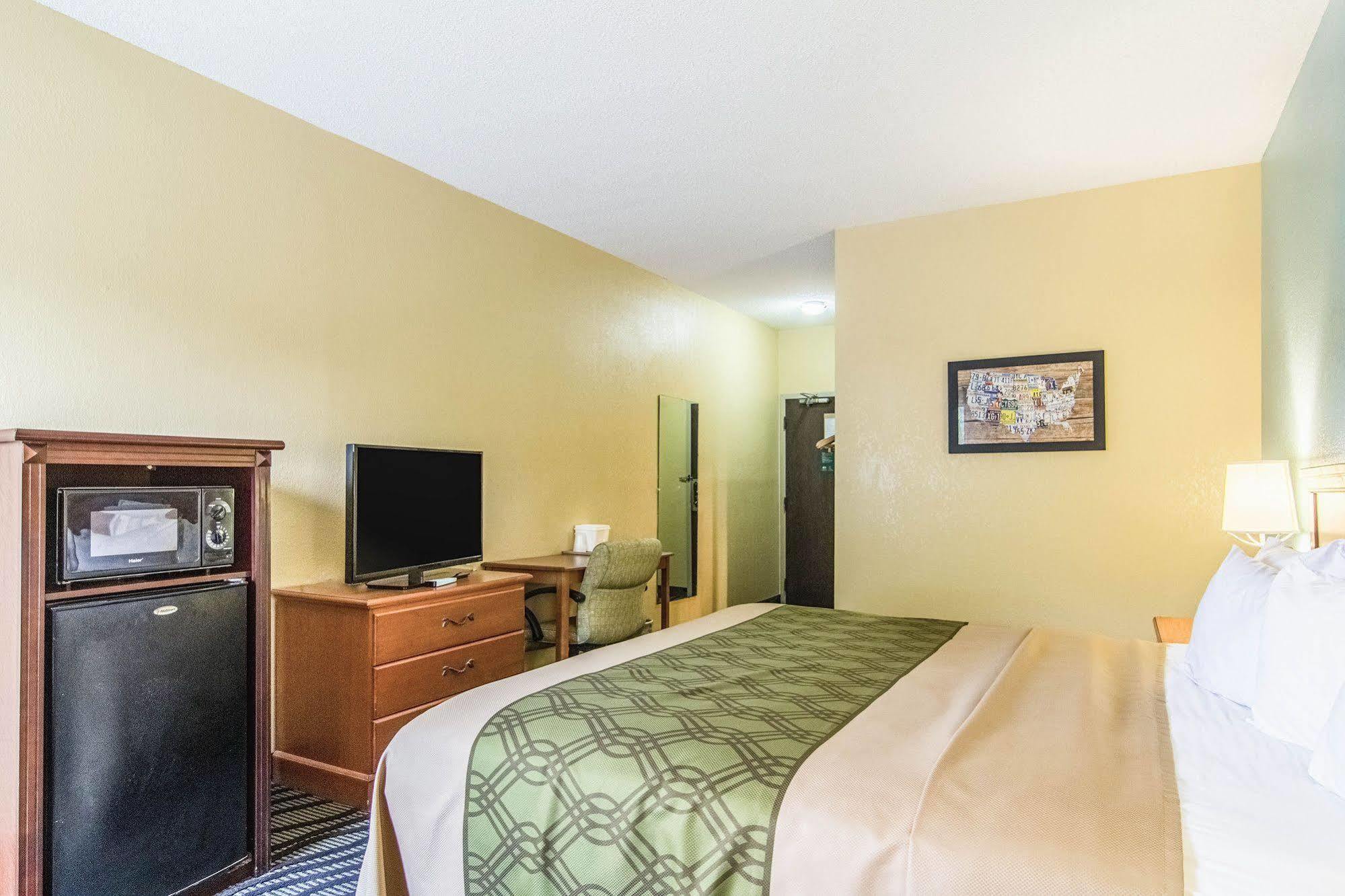 Econo Lodge Дариен Екстериор снимка