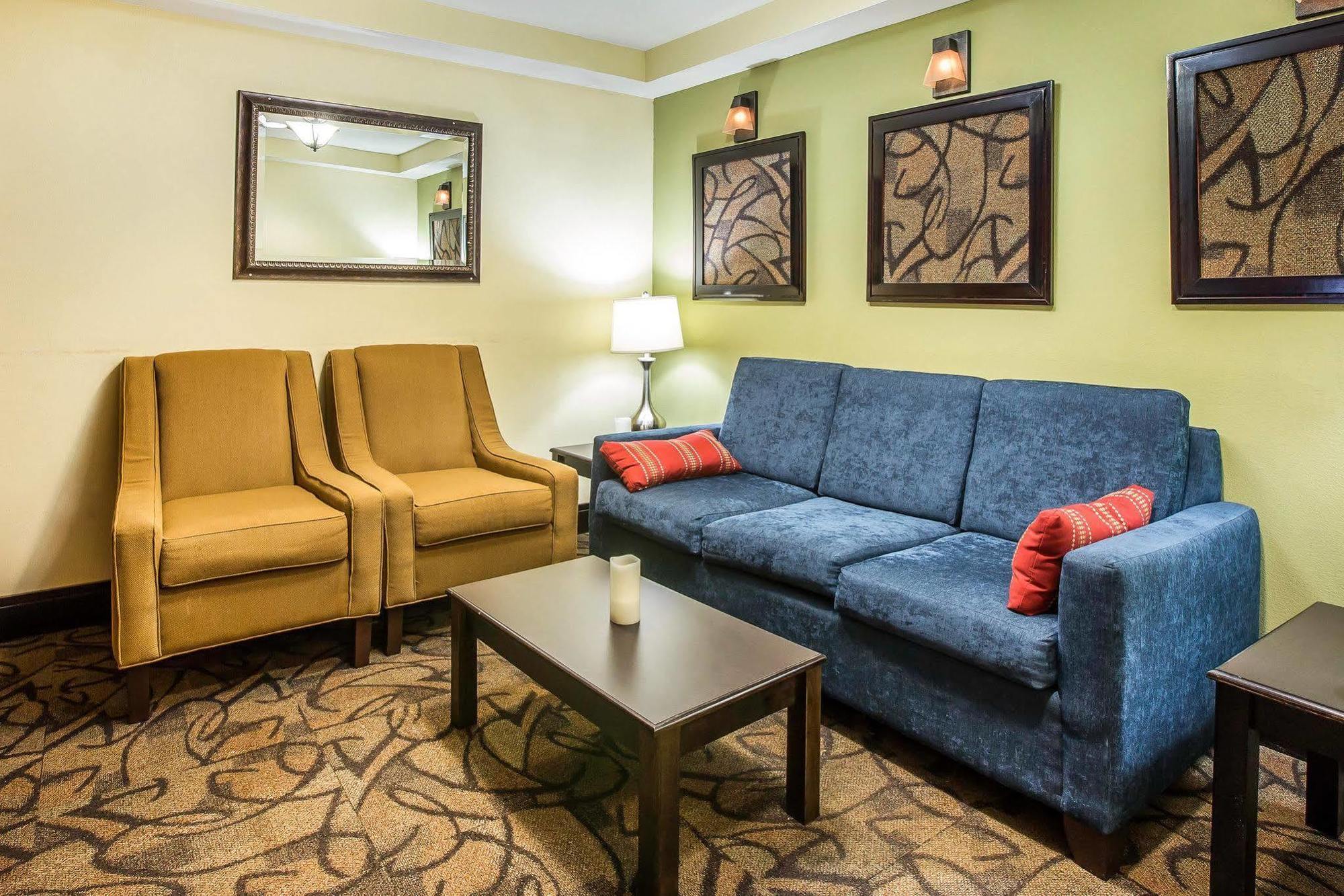 Econo Lodge Дариен Екстериор снимка