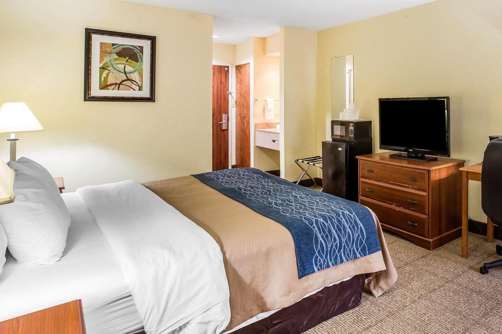 Econo Lodge Дариен Екстериор снимка
