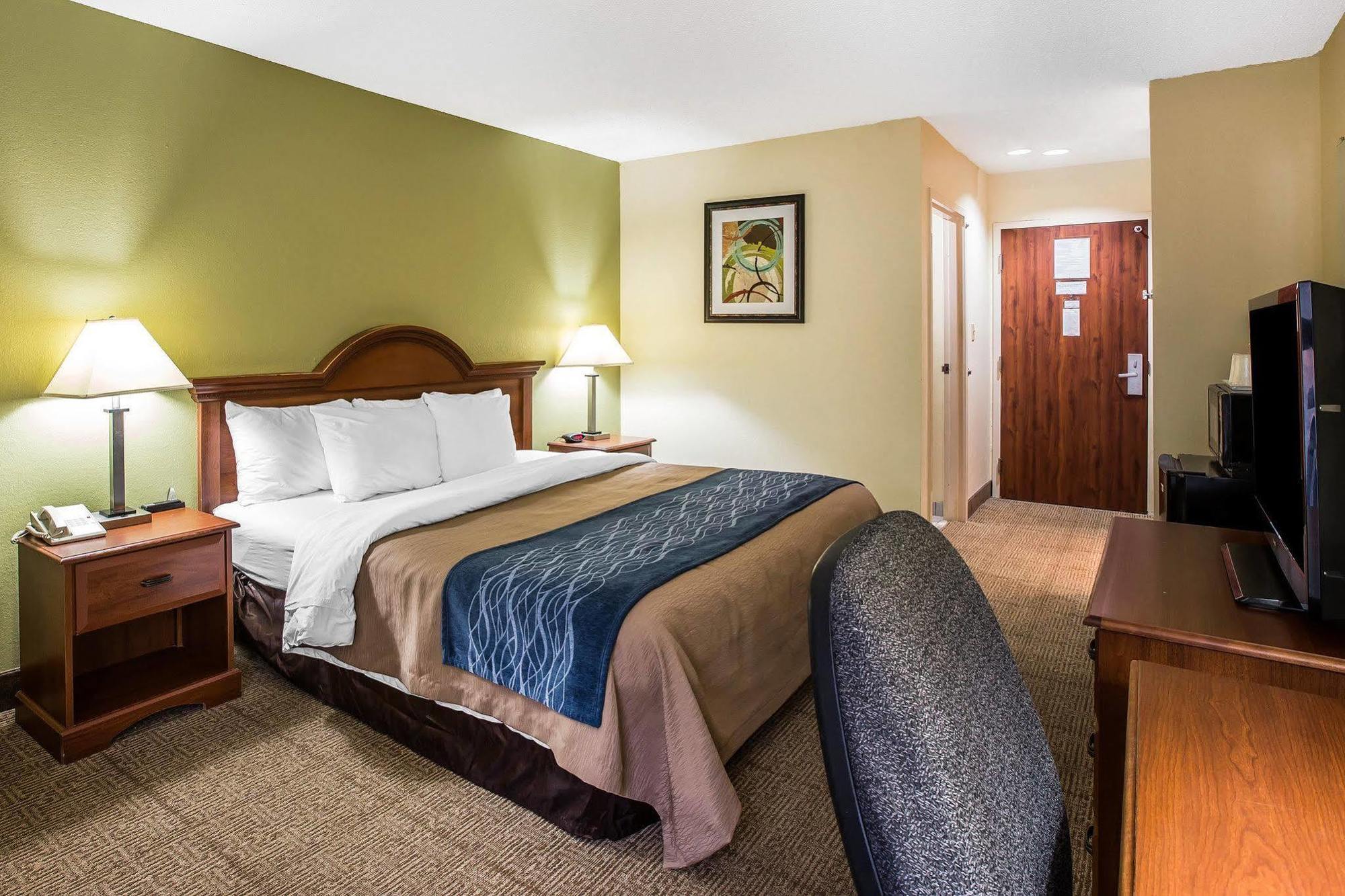 Econo Lodge Дариен Екстериор снимка