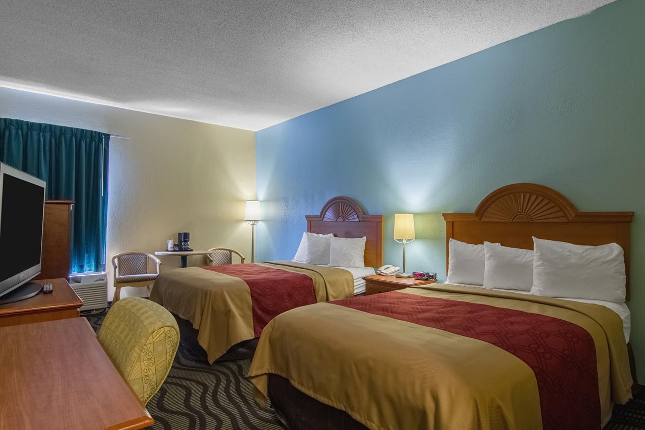 Econo Lodge Дариен Екстериор снимка