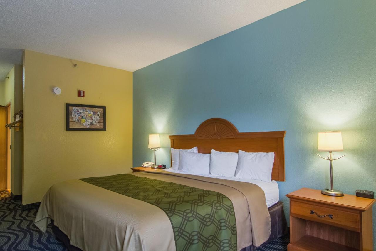 Econo Lodge Дариен Екстериор снимка