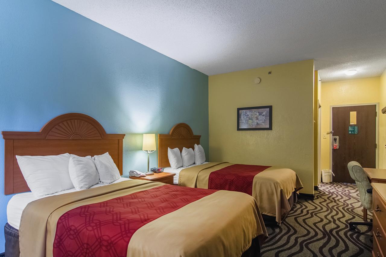 Econo Lodge Дариен Екстериор снимка